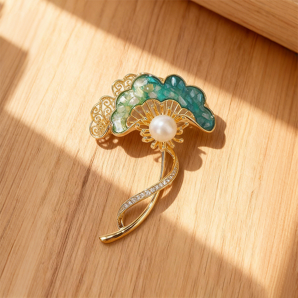 Inlaid Mother-of-Pearl Pearl Brooch