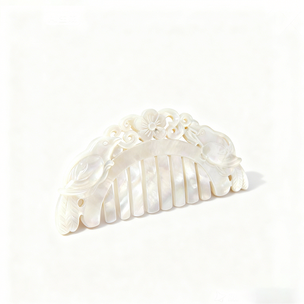 White Mother-of-Pearl Comb